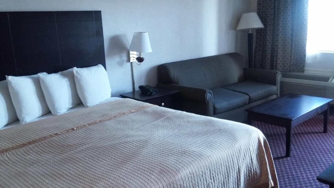 Deerfield Inn Блайтвил Екстериор снимка