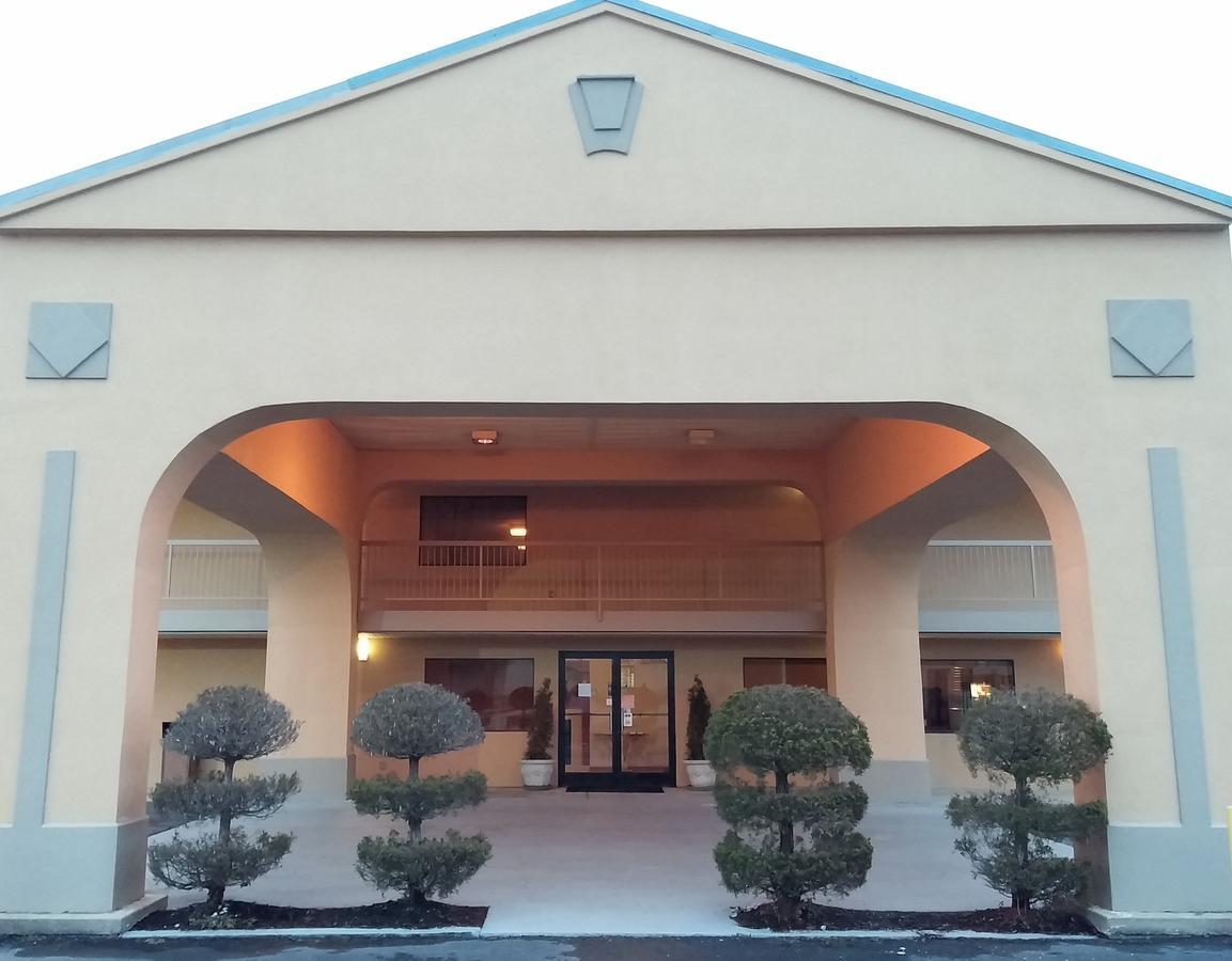 Deerfield Inn Блайтвил Екстериор снимка